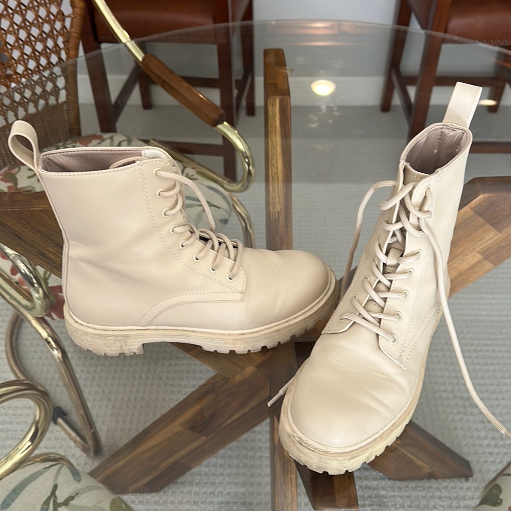 combat boots